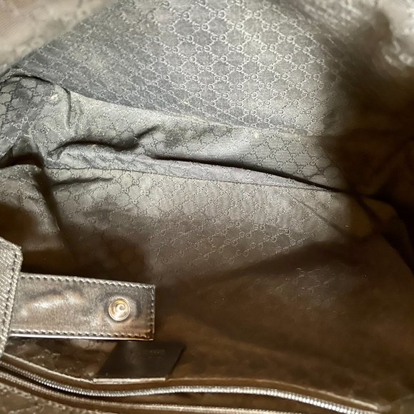 Pristine GUCCI Messenger Bag - Picture 8 of 13